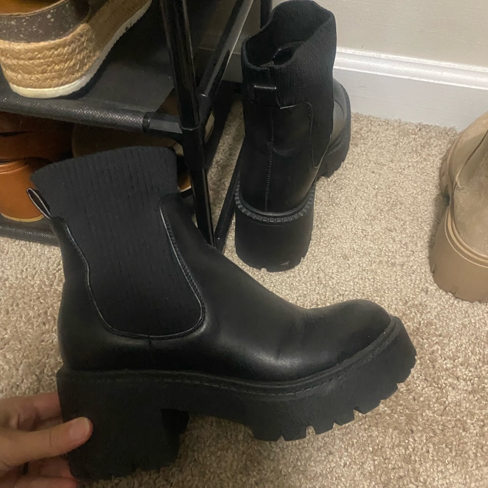 Black Heeled Boots with Chunky Platform